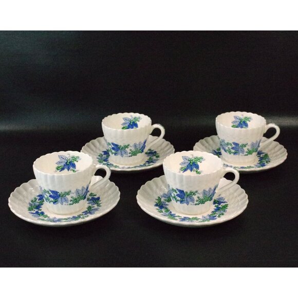 Set of 4 Spode China Demitasse Cup and Saucers Valencia Pattern England - Picture 2 of 7